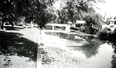 Wellington Street Bridge and Band Stand, ca. 1950