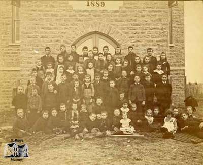 Picture of class at Rannoch School, 1890