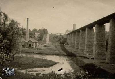 Waterworks and London railway bridge