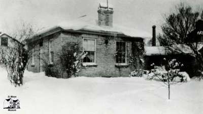 43 Thomas Street - Winter, 1932