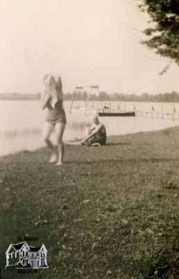 Beach, Lakeside (1930s or 40s)