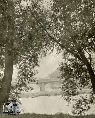 View of Victoria Bridge