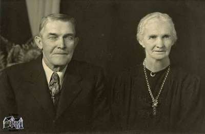 Mr. James Robinson and Mrs. Lottie (Pearn) Robinson