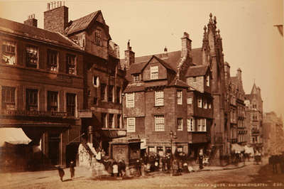 Edinburgh, Knox's House and Canograte