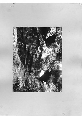 &quot;Hole in the Rock&quot;, and the cave where the wampum beads were found, Elora Gorge.