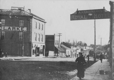 An Elora street scene.