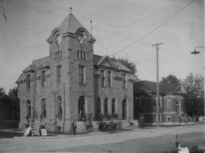 Elora Post Office and Public Library.