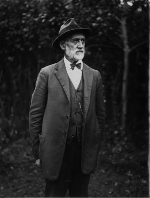 Outdoor portrait of an unidentified older gentleman.