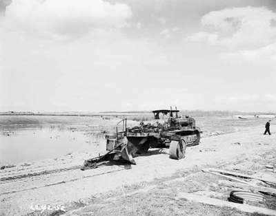 Crawler Tractor Used for Road Construction