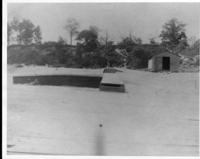 Photograph of the shore at the Wilmette beach