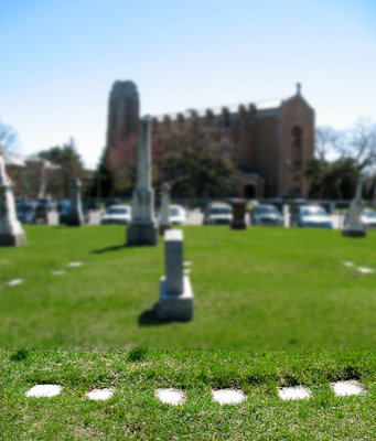 Museum leads informative tour of cemetery