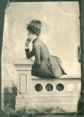 Portrait of Florence Mitchell about 18 years old