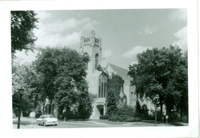 Trinity United Methodist Church with automobile in street