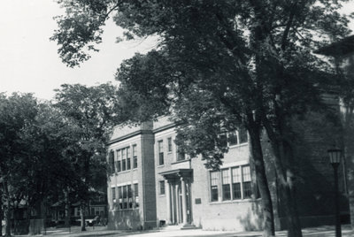 Stolp School