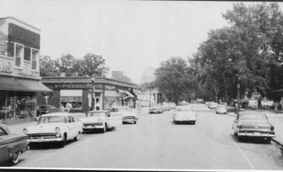 Intersection 4th Street and Linden Avenue about 1960
