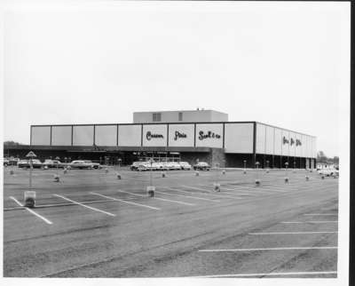 Carson, Pirie Scott & Co. at Eden's Plaza, Wilmette, 1956